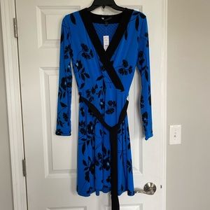 White House Black Market Reversible Long Sleeve Blue Floral Wrap Dress, Size 4